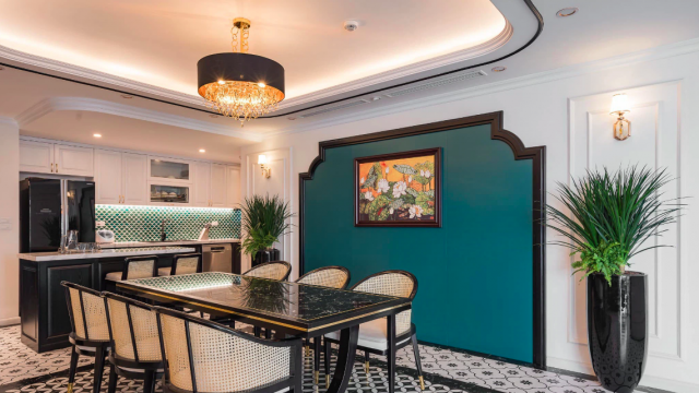 Căn hộ phong cách Đông Dương: Tổng hết 1,2 tỷ, phòng khách vừa cổ điển vừa tây tây